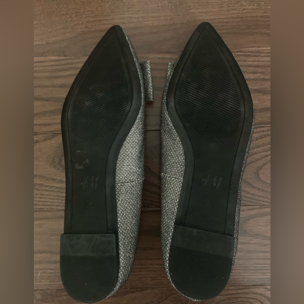 Silver glitter toe flats - Picture 2 of 3